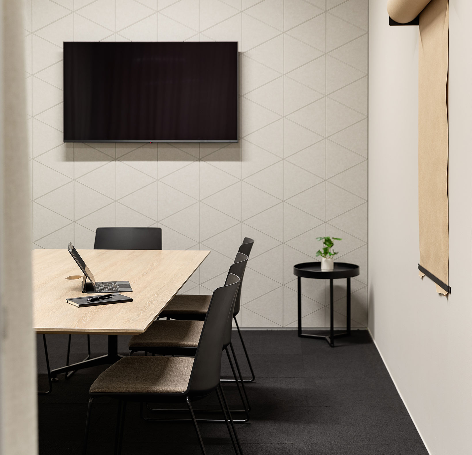 sinclair-house-shared-space-meeting-room-3